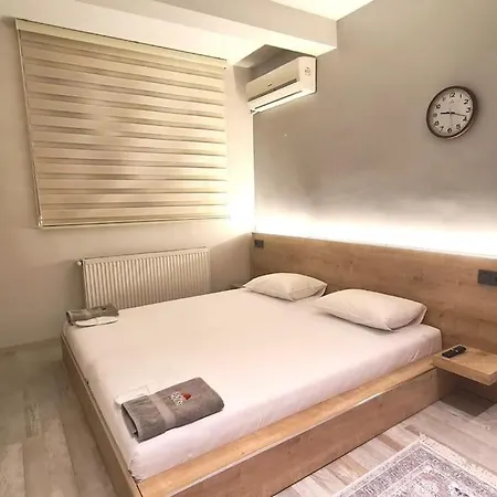 Social House Mil Hotel *