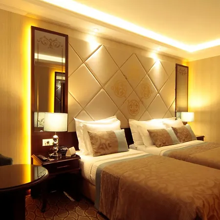 Hotel The Parma Downtown 4*