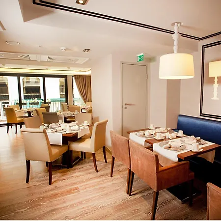 Hotel La 4*