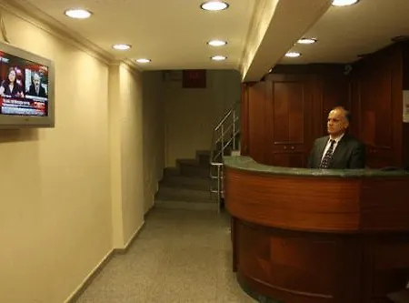 Hotel Ay