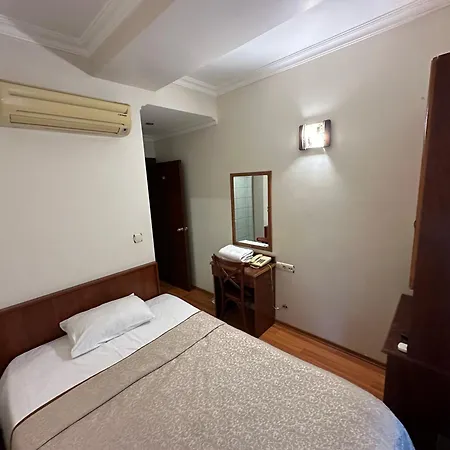 Nayla Istanbul