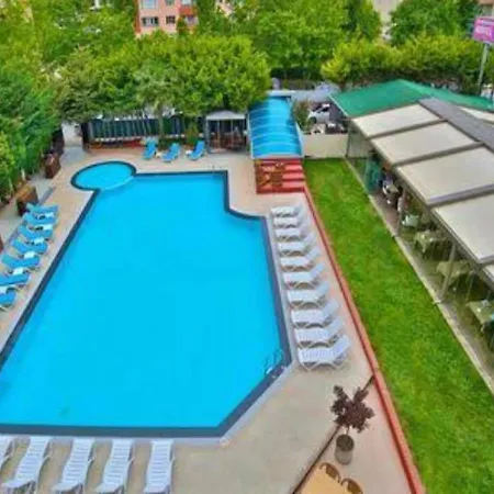 Hotel Gardan *
