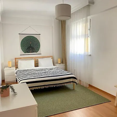 Location 3 Bedroom Flat - No6