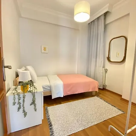 Location 3 Bedroom Flat - No6