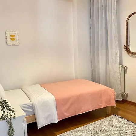 Apartment Location 3 Bedroom Flat - No6
