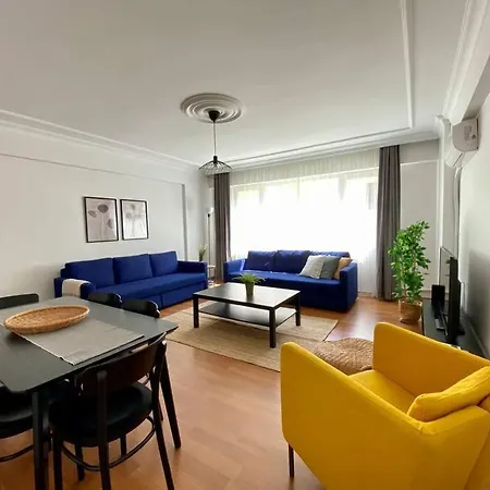 Location 3 Bedroom Flat - No6