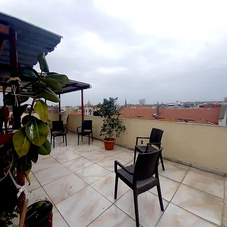 Avsin Aparthotel 3*