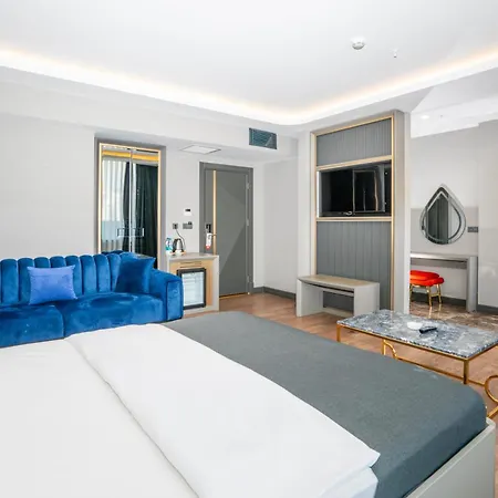 Otel 216 Ruby 4*