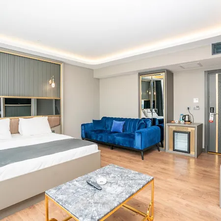 Otel 216 Ruby 4*