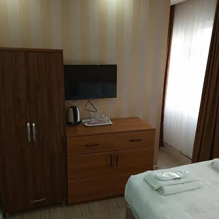 Hotel Eylueluem *
