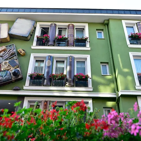 Poem Hotel