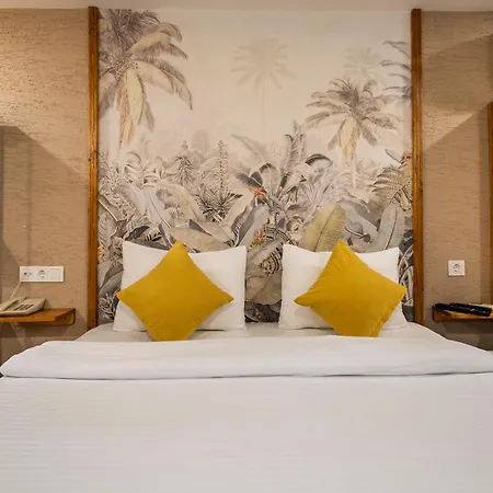 Sayeban Gold Hotel