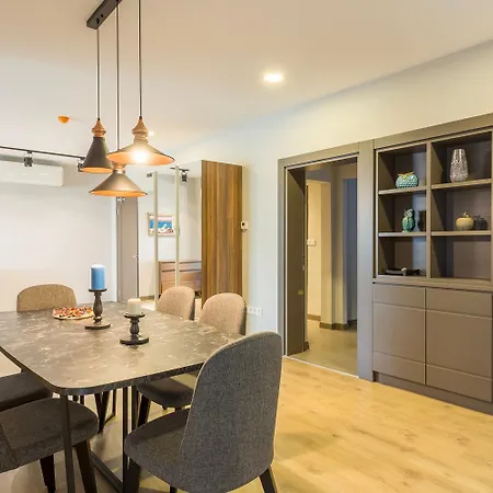 Dm Bosphorus Apartment