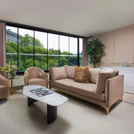Walton Gardens Pera Istanbul