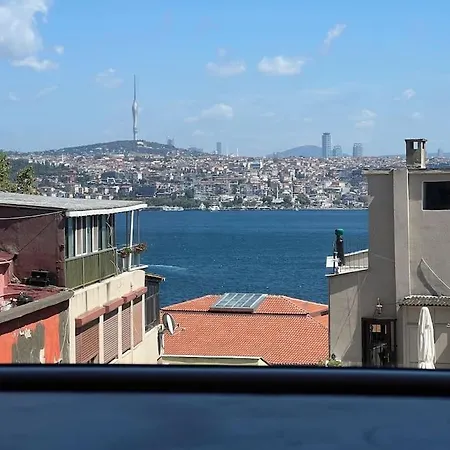 Cozy Place With Bosphorus View Apartment