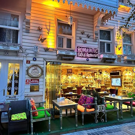 Romantic Mansion Apartment Istanbul