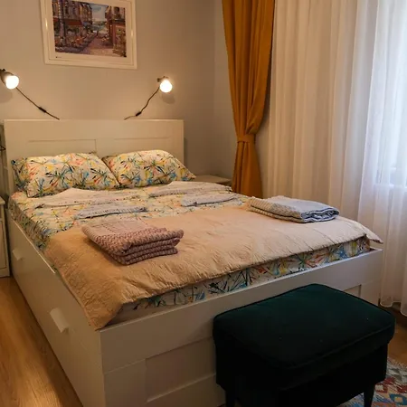 Taksim Pera House