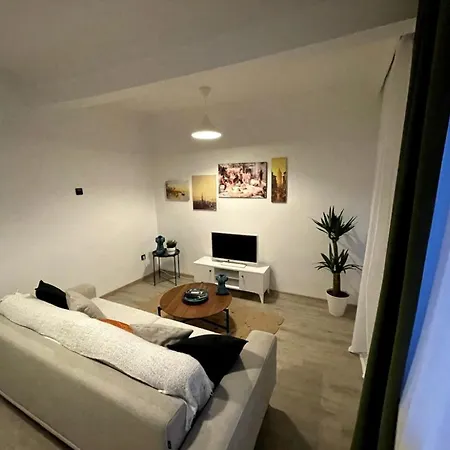 Antique Szálloda 4*