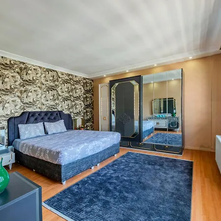 Palas 13 Apartment *