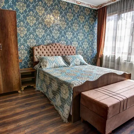 X Lusin Apartment