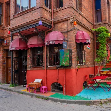 Hotel Pera Tulip &
