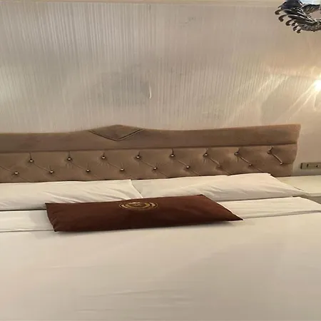 Montagna Hera Taksim Istanbul