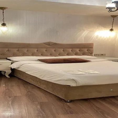 Montagna Hera Taksim Hotel 3*