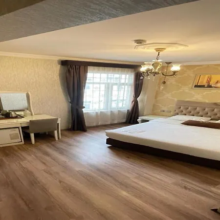 Montagna Hera Taksim Hotel 3*
