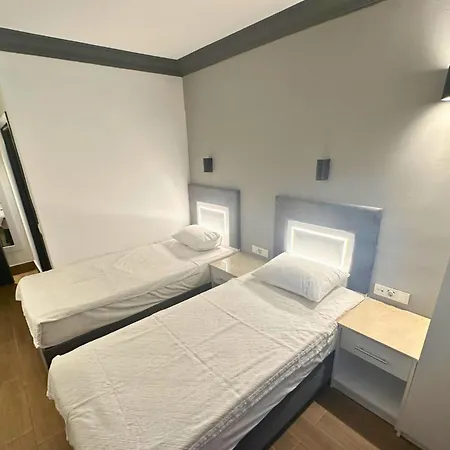 Hotel Peninsula 3*