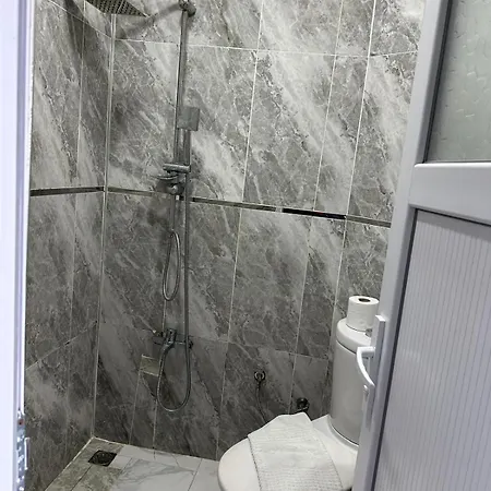 Happy Boutique Aparthotel 3*