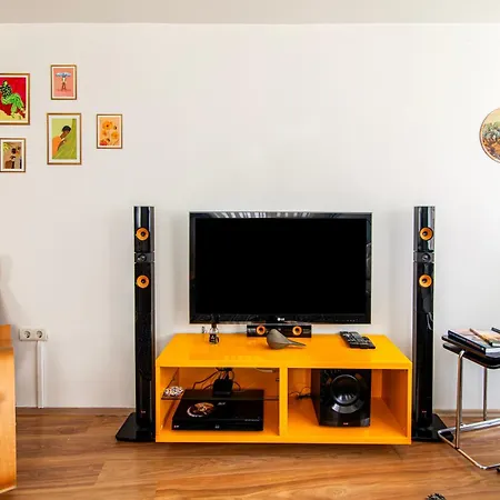 Secluded House , Near Bosphorus , 2 Ac , Fast Wifi بيت للعطل اسطنبول
