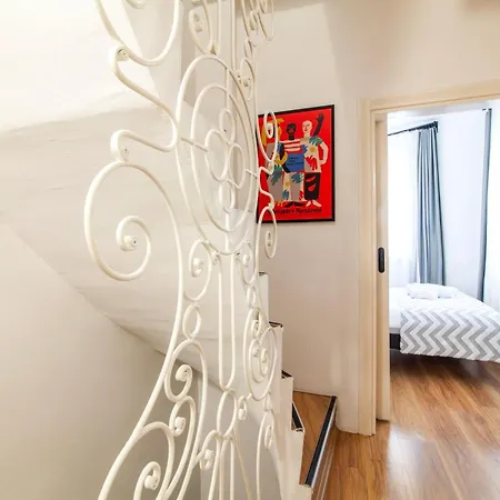 بيت للعطل Secluded House , Near Bosphorus , 2 Ac , Fast Wifi *