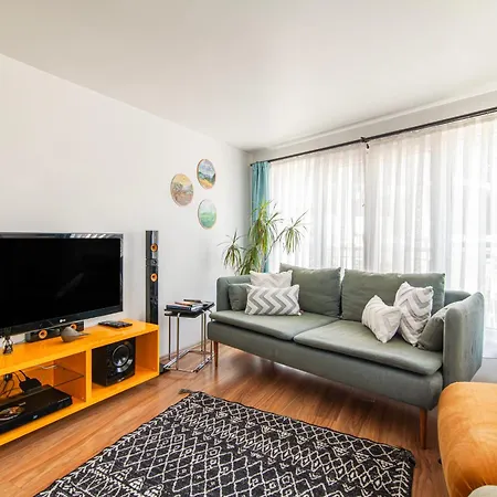 Secluded House , Near Bosphorus , 2 Ac , Fast Wifi بيت للعطل