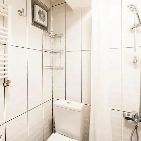 Beautiful 1 Bedroom Apt. W/ac 400 Meters Taksim Square Apartment Istanbul