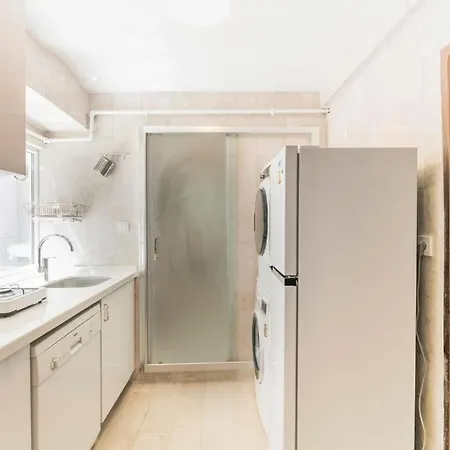 Beautiful 2br House W/ac 400meters Taksim Square *