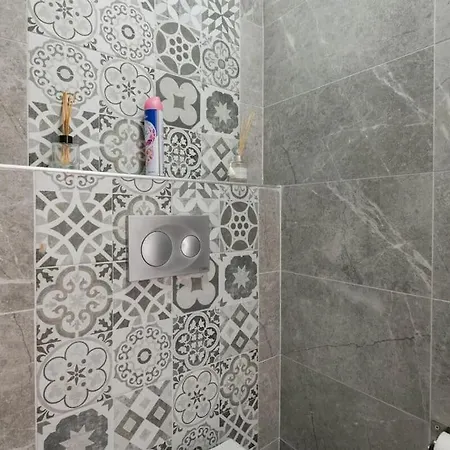 Cute 1 W Ac 300 Meters To Istiklal Street Apartment *