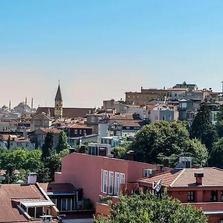 Stylish Duplex House With A Special Terrace Apartment