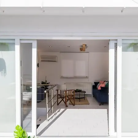 Stylish Duplex House With A Special Terrace Apartment *
