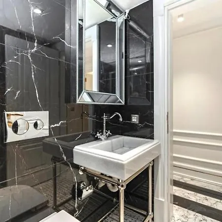 Lx فاخرة في Istanbul
