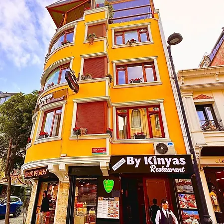 Hotel By Kinyas