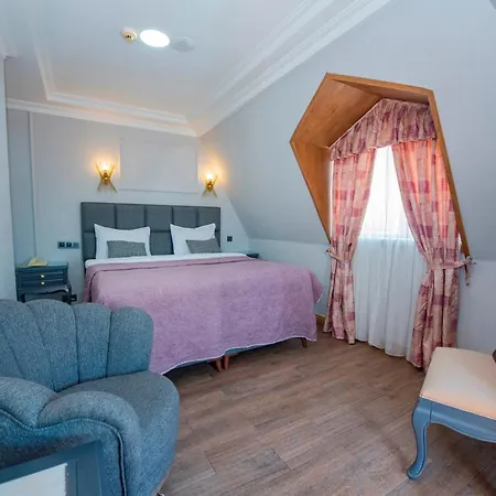 Daphne Hotel Istanbul
