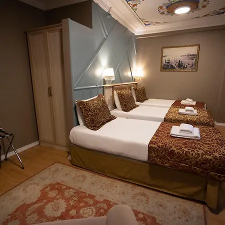 Tashkonak Hotel 3*