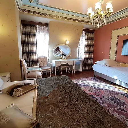 Golden Horn Hotel