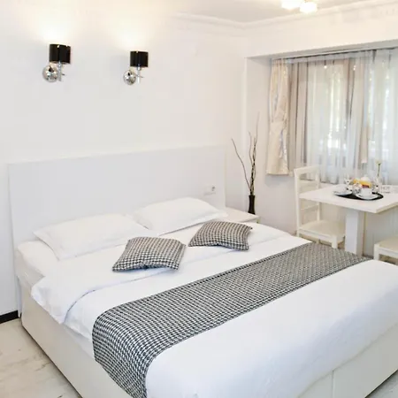 Royal Pera Taksim 3*