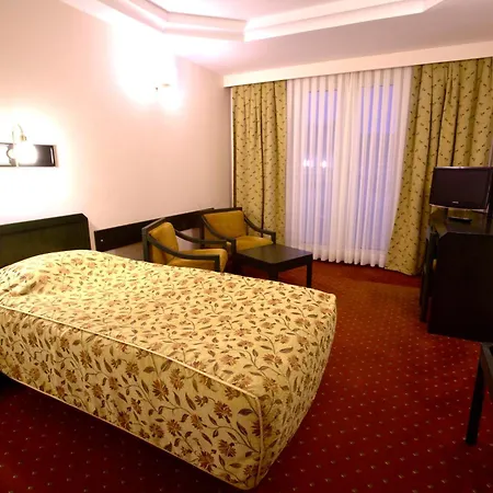 Royal Hotel 4*