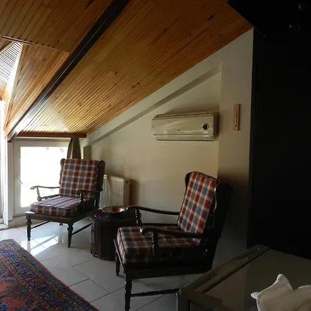 Hotel Berk - Grandma's House 3*