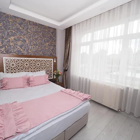 Nobel Old Town - Special Category Hotel 3*