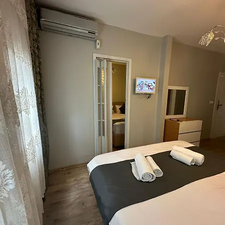 Rose Bouquets Hotell 3*