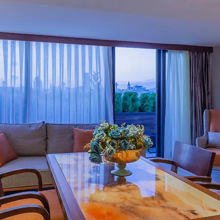 Ξενοδοχείο με διαμερίσματα Lord Morgan & Exclusive Design Cihangir
