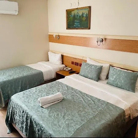 Hotel Oz 2*